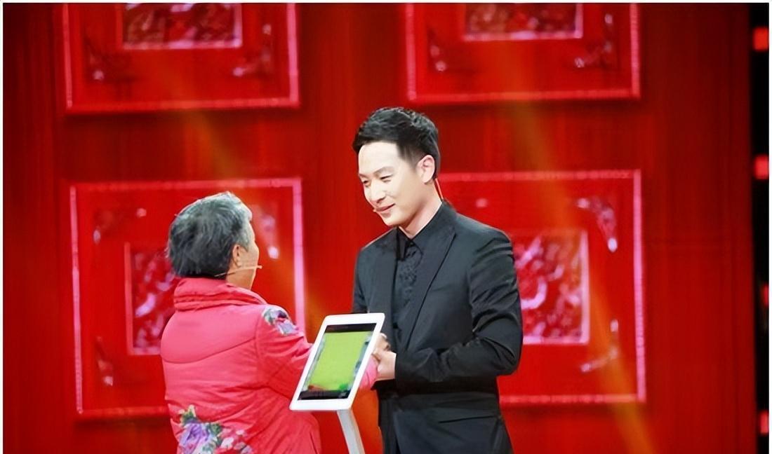 《等着我》主持人舒冬:是暖男也是北大学霸,如今爱情事业双圆满_节目