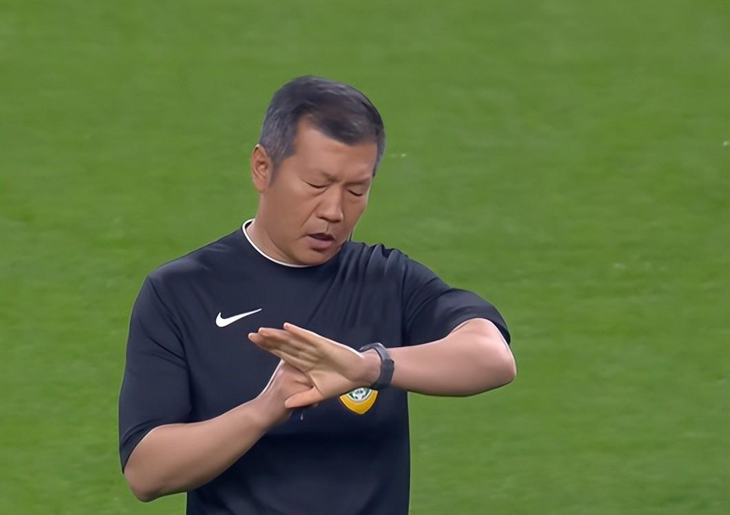 泰山队倒下,2连败 0球,裁判失误:判罚取消_比赛_郭田雨_球门