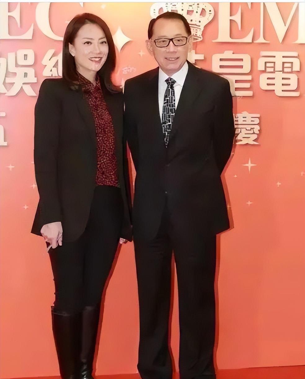 "金牌经纪人"霍汶希的传奇人生_因为_广告_叶崇仁