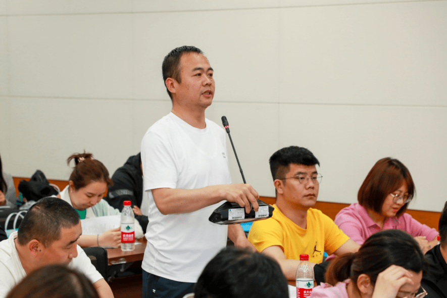 山西省晋城市泽州县人大常委会调研考察组到坪山区龙田街道调研交流