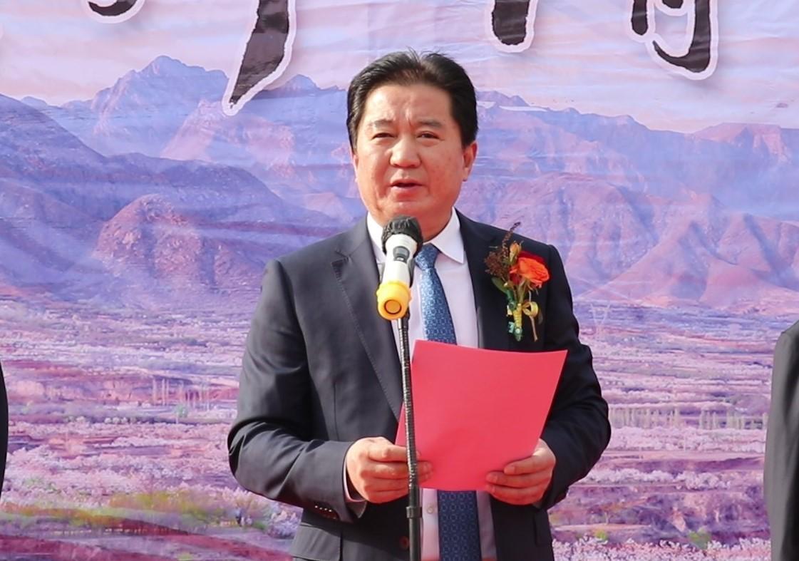 原平市在梨花诗歌艺术节期间开展书画展_刘文科_李秀文_王彤