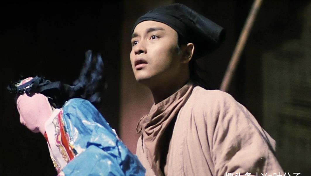 事实证明,徐克很有眼光,张国荣饰演的宁采臣,看似孱弱无助,其实很有