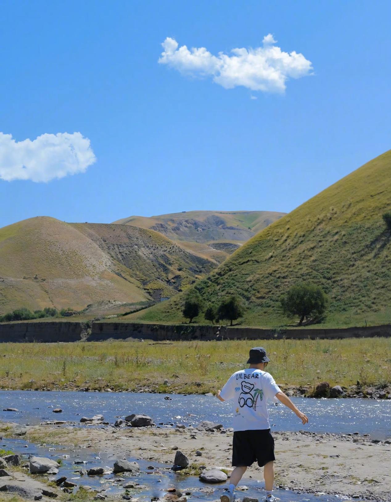 马天宇:目睹弟弟被抵债,为赚钱错过爷爷的葬礼,成名背后有心酸_妈妈