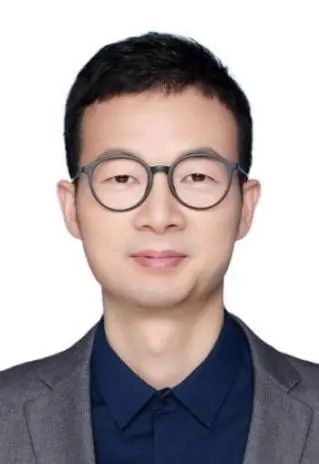 讨论专家1吴桐,博士,青岛大学医学部教授,神经再生与康复研究院副院长