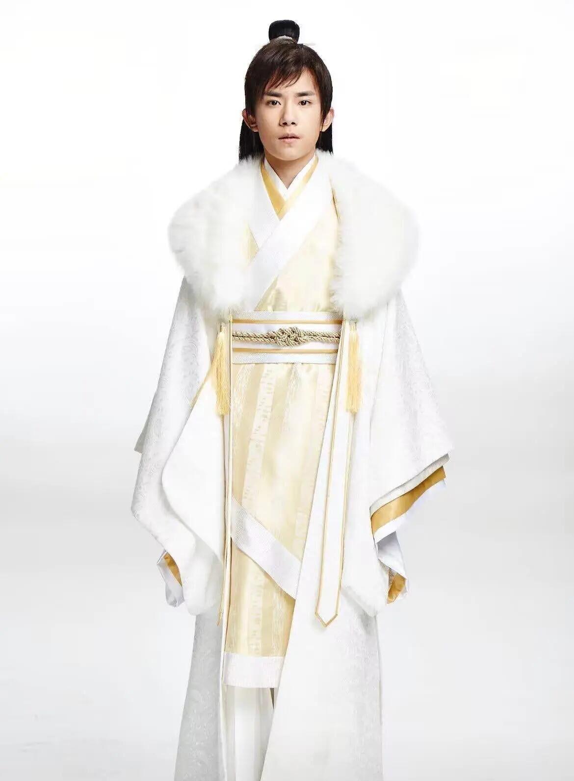 易烊千玺气质真高贵,别人穿"影楼装"是老土,他穿上却很贵气_造型_古装