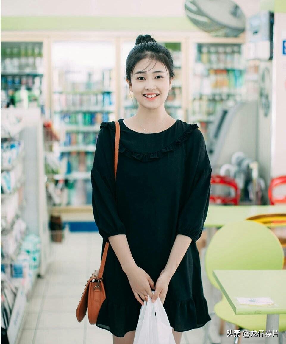 白鹿20岁到29岁颜值变化,从素人网红到古装女神,堪称逆袭的典范_造型