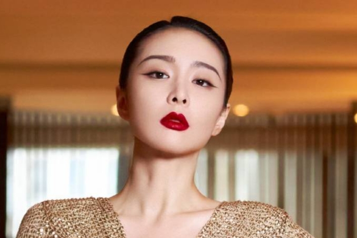高叶张颂文同台,朱一龙单依纯金晨亮相北京国际电影节,众星云集_光影_北影_长裙