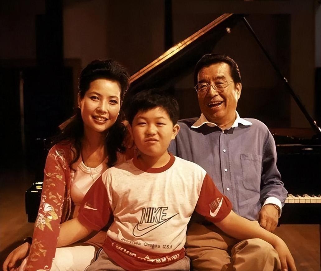 老哥和杨洪基的处境让人看透行业"鄙视链"_阎维文_儿子_音乐