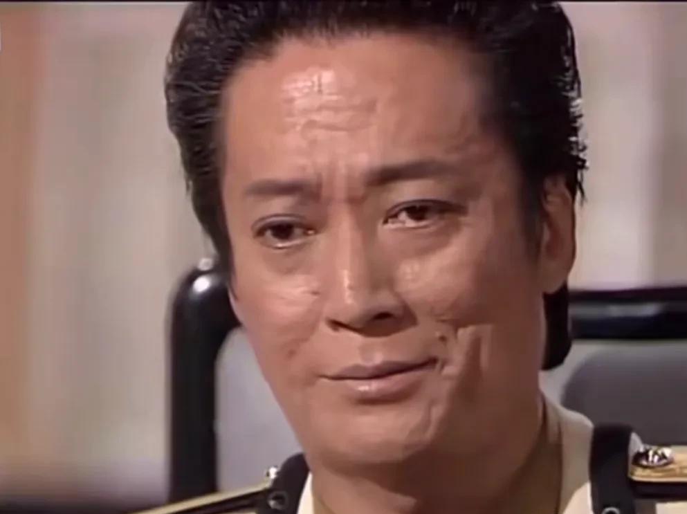 屠天龙的名字,就是要屠尽张天鼎和聂万龙,名字就展现了其称霸赌坛的