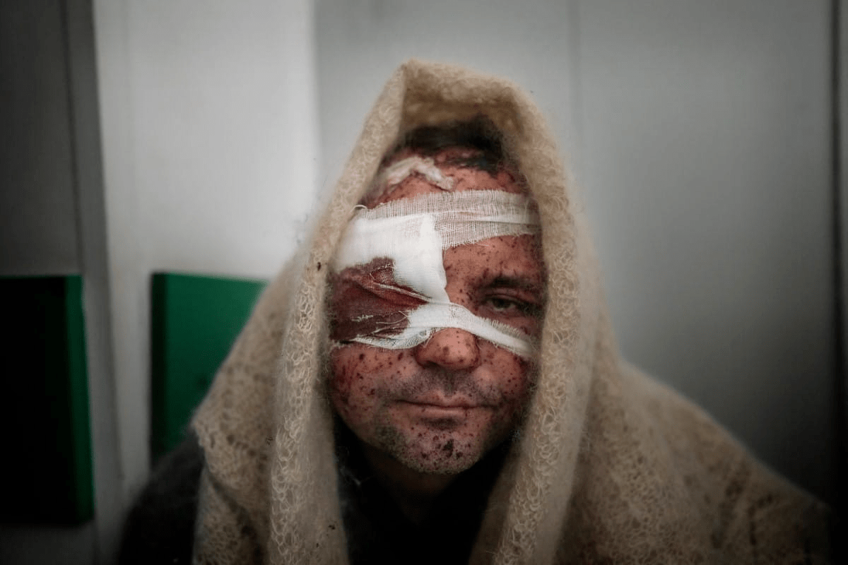 2023世界新闻摄影奖图集:《马里乌波尔孕妇》荣获年度图片_伊朗_故事