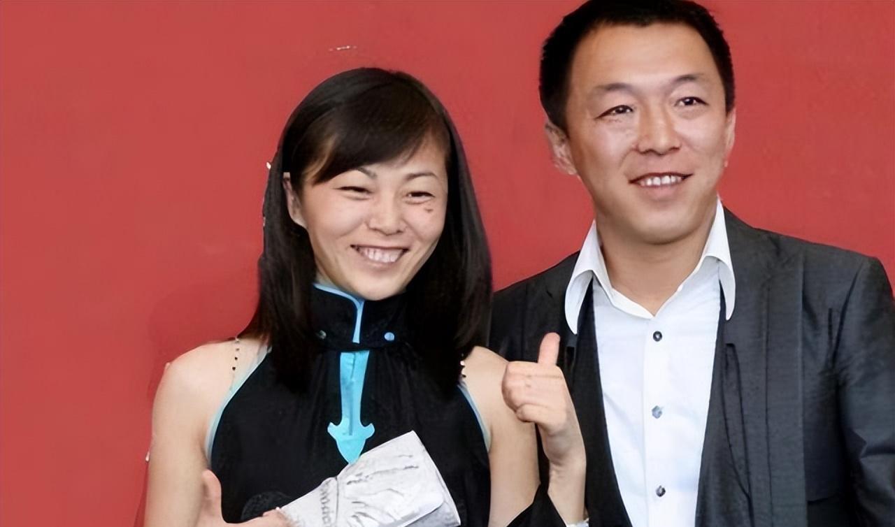 黄渤:孝敬父母,别忘了可怜的老婆,朋友们说起他的遭遇都落泪_时候