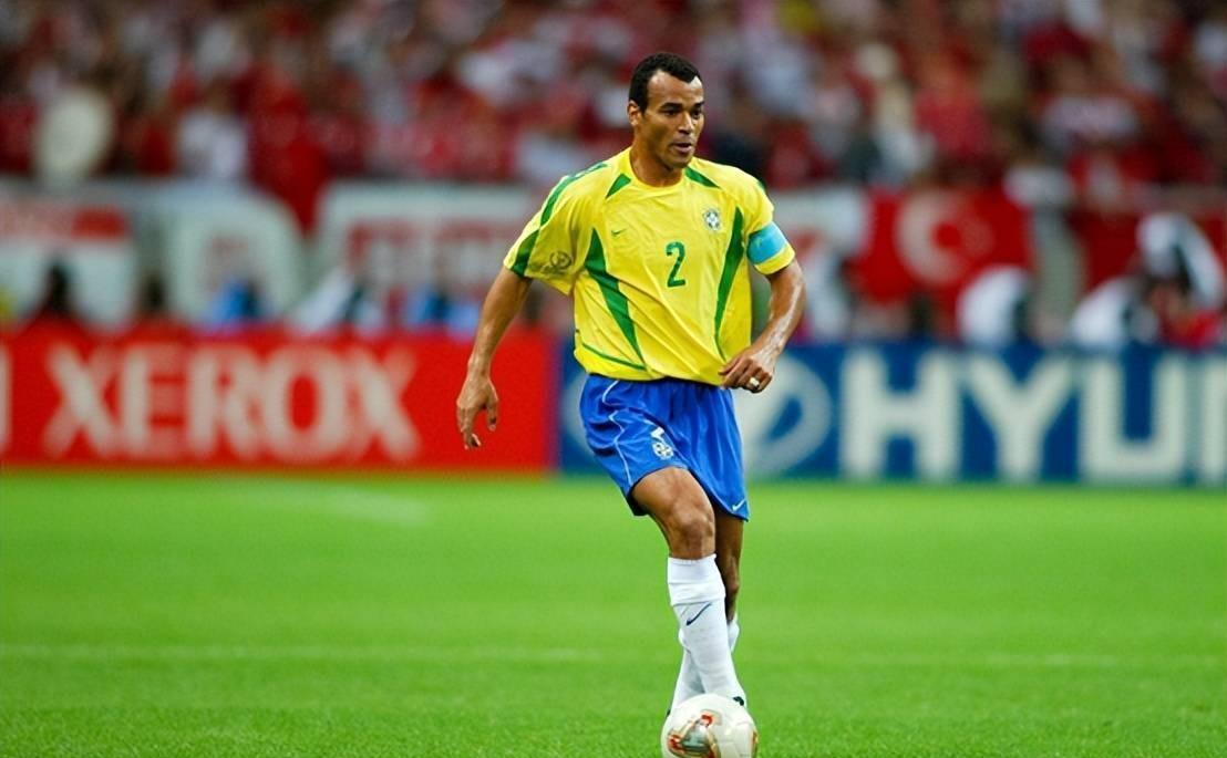 gpt风靡全球,看它如何选择世界足球史上最佳阵容_世界杯_球员_巴雷西