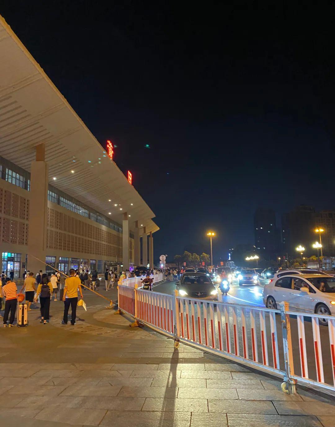 乘客抱怨短途打车难,莆田网约车司机"有苦难言"?_平台_比例_收入