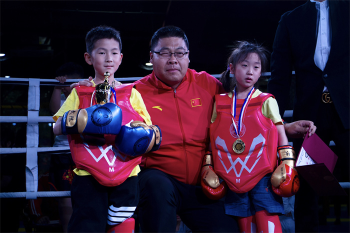 本次比赛特别邀请了中国著名奥运会运动员——孙海涛先生进行现场助阵