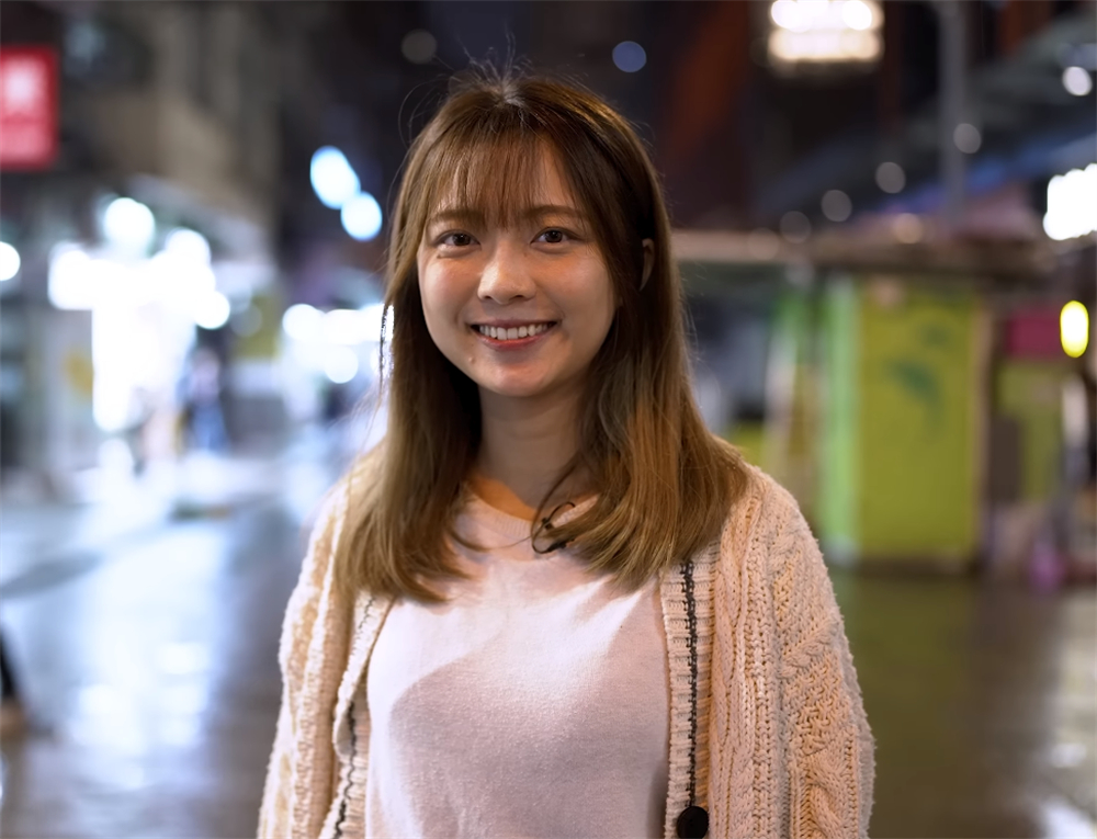 25岁香港女孩搬出父母家,独居14㎡逼仄劏房两年,靠自己努力生活_茜茜