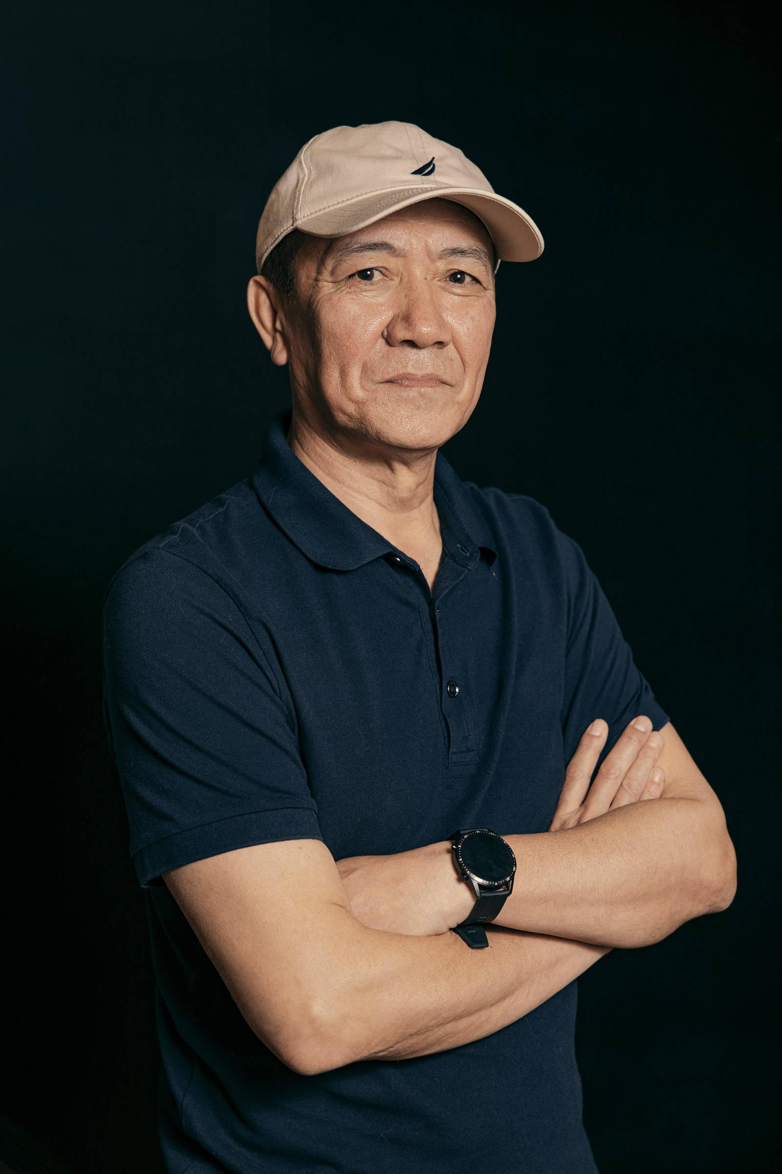 李幼斌的成名史,和他背后的3个女人_表演_姐姐_机会