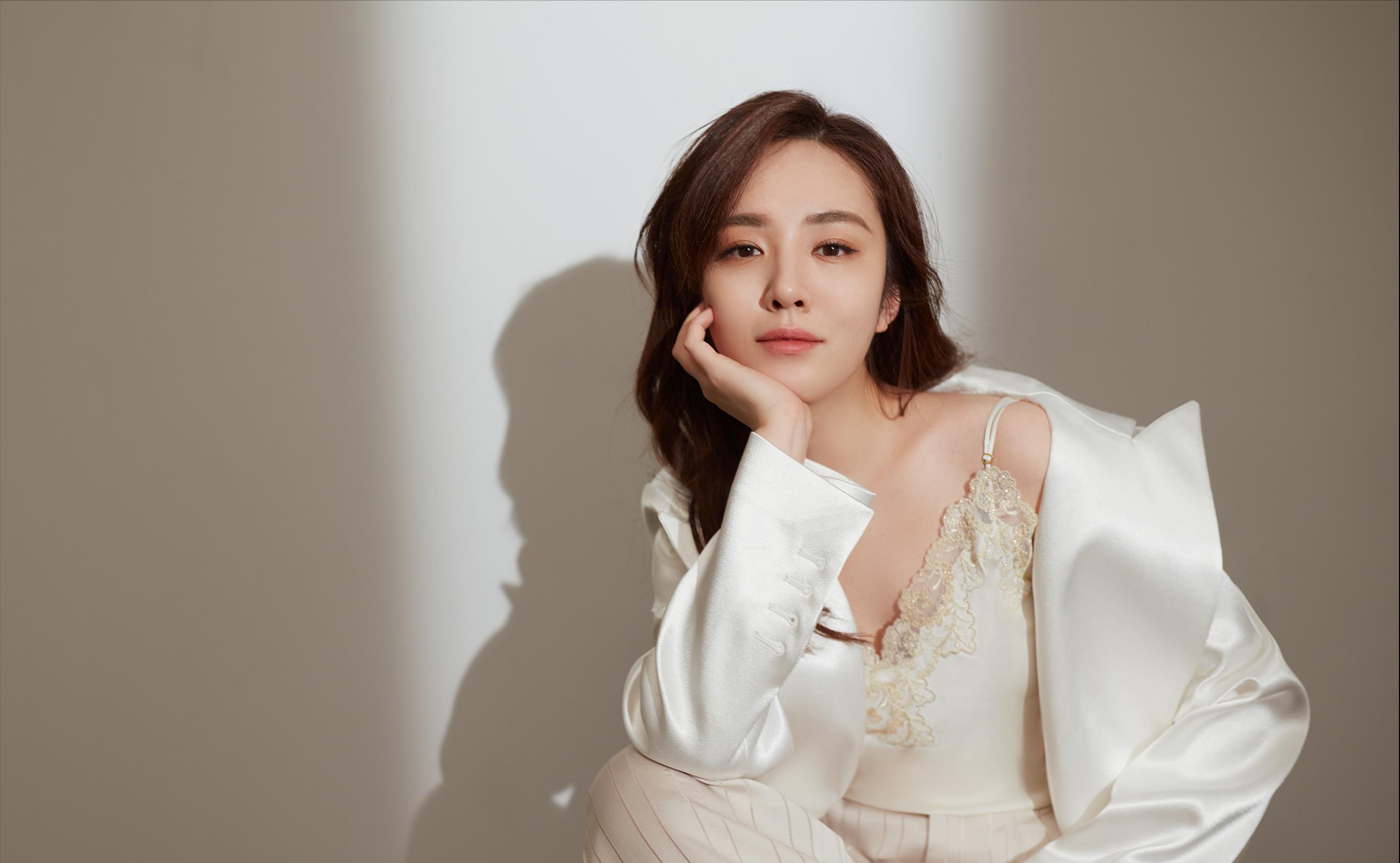 祝福王晓晨早日找到自己的男孩,事业顺利,生活顺心,身体健康!