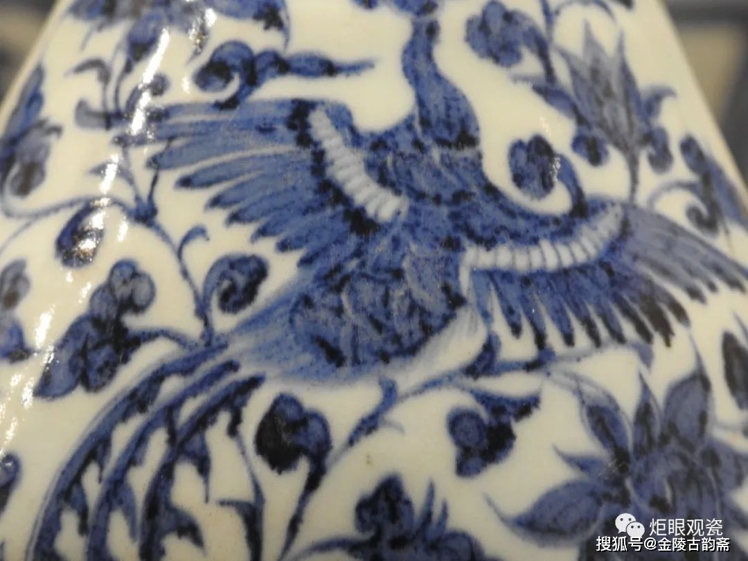北京故宫元青花凤纹执壶_文章_武英殿_陶瓷