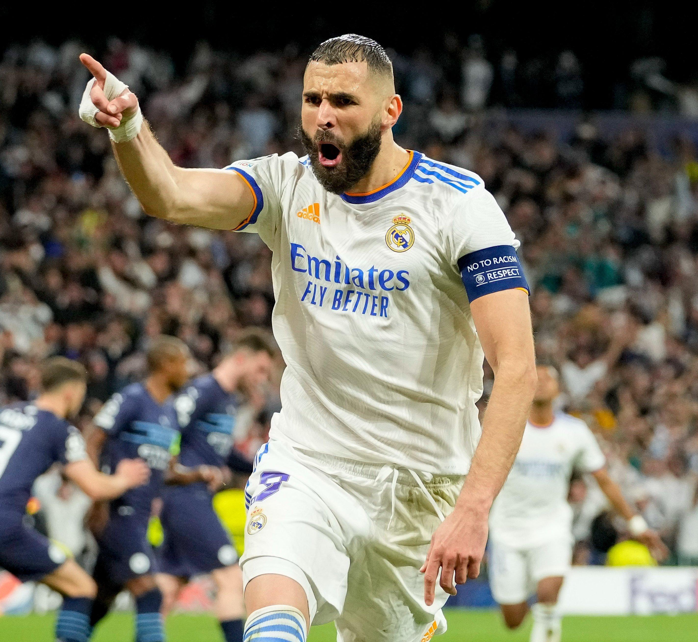 本泽马在2023-22赛季的欧冠比赛中打进了15个进球,其中10个进球是在