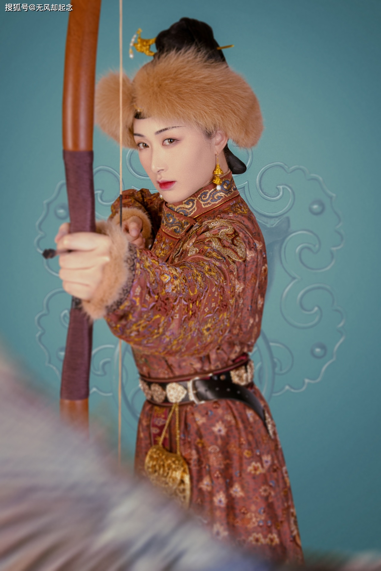 公元982年,辽景宗驾崩,年仅13岁的耶律隆绪继位.