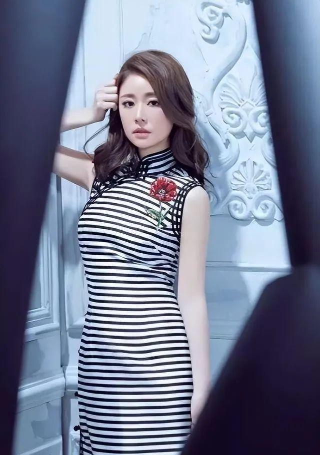 本以为林心如穿旗袍都够惊艳了,看到穿旗袍的杨澜,才知差别多大_刺绣