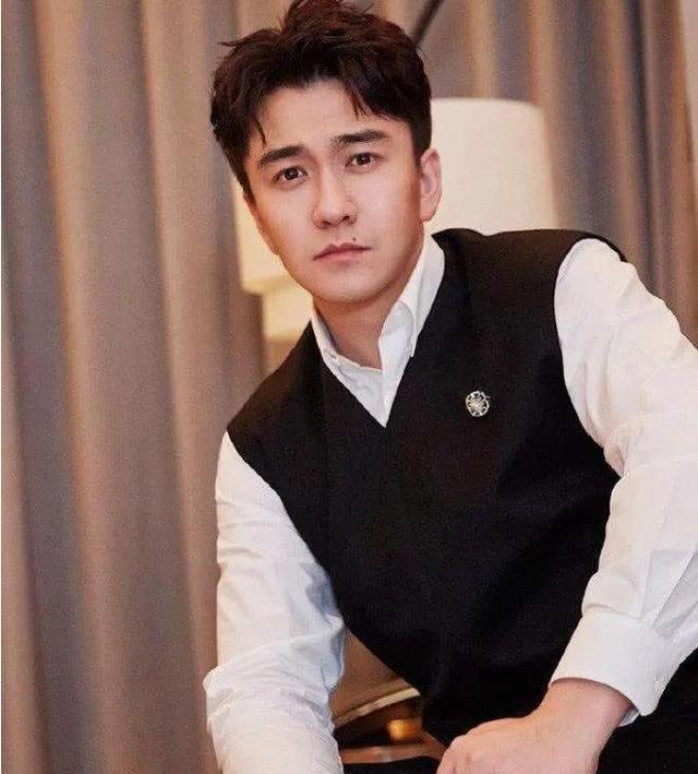 具有极高人文素养和道德修养的黑粉,但纵观翟天临的人生和演出经历