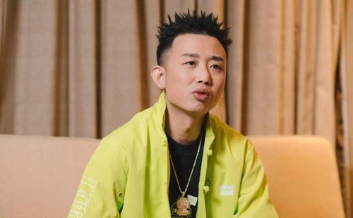 陈小春是真大哥,gai是装大哥,义气是真的就假不了_林晓峰_小兄弟_因为