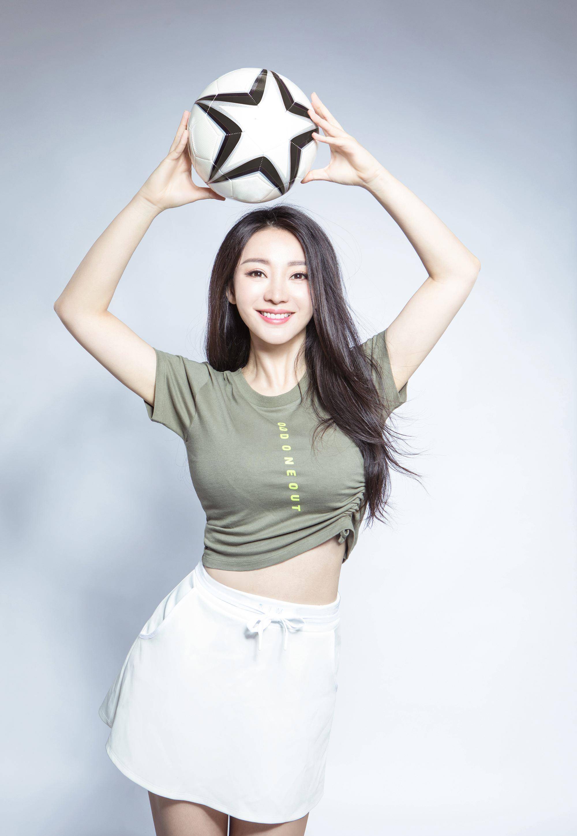 《大赢家》大鹏柳岩"花式合体"带你反思:你已"人在歧途"么?