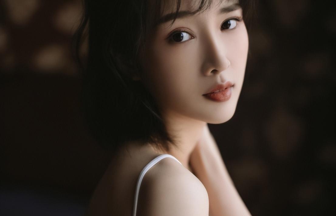 演员奚望在继父刘之冰的支持下故意离婚,他和女儿究竟发生了什么?