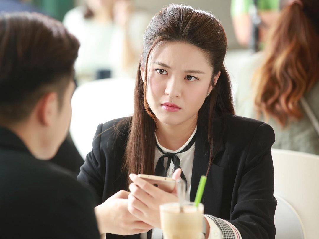 tvb小花江嘉敏,曝两任前男友多次劈腿女艺人,模特,好闺蜜!