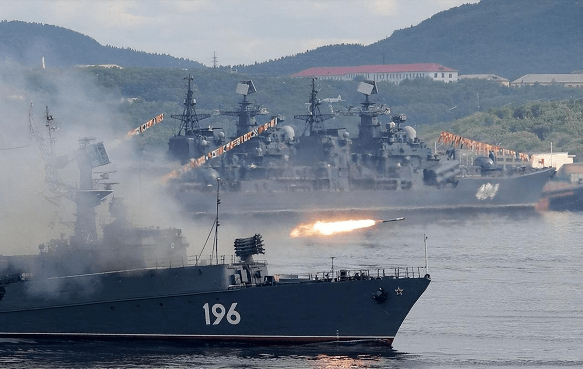 俄罗斯黑海舰队出海口图片
