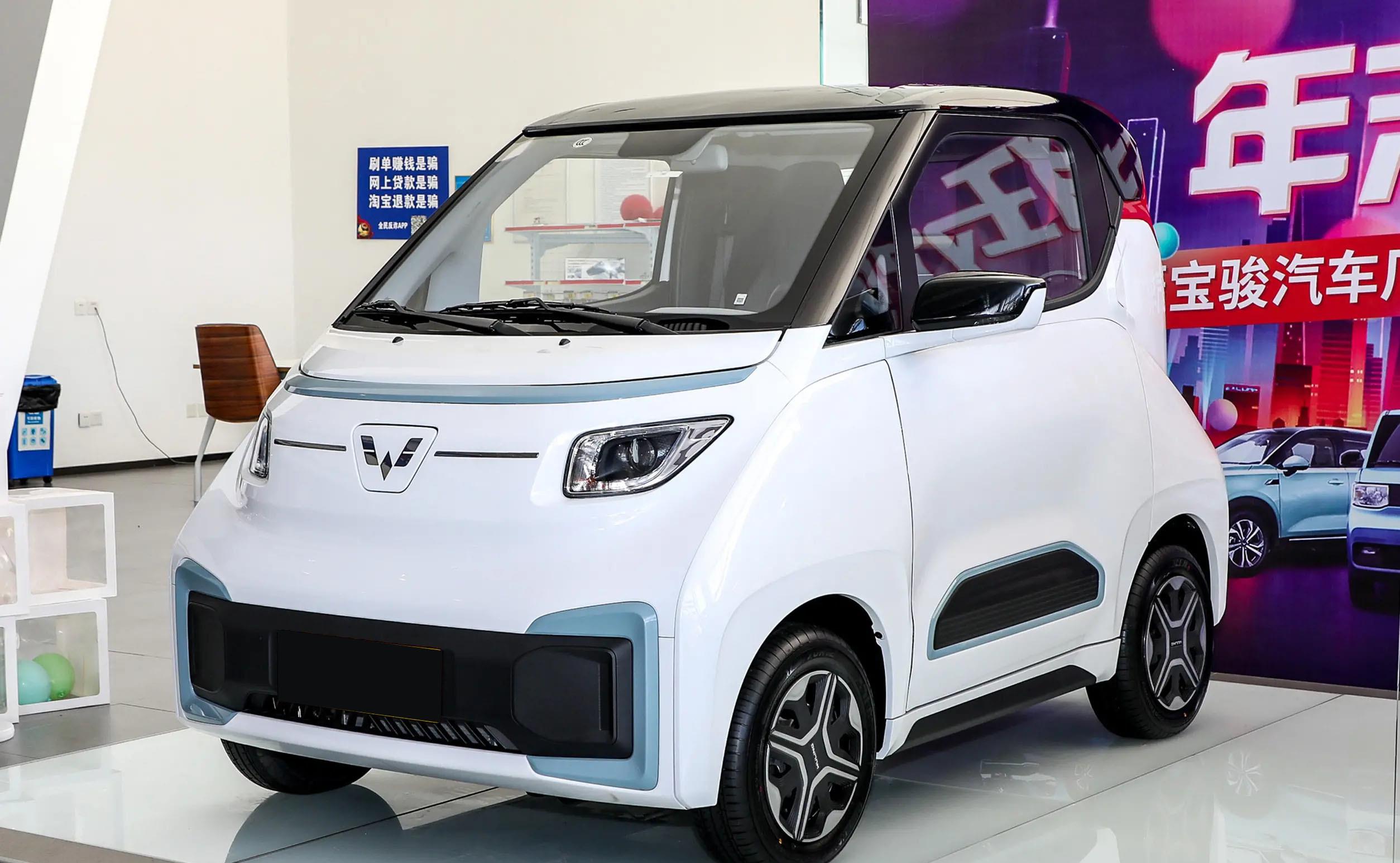 一位能停两2座设计,305km续航快充代步车,养车便宜,五菱nanoev_搜狐