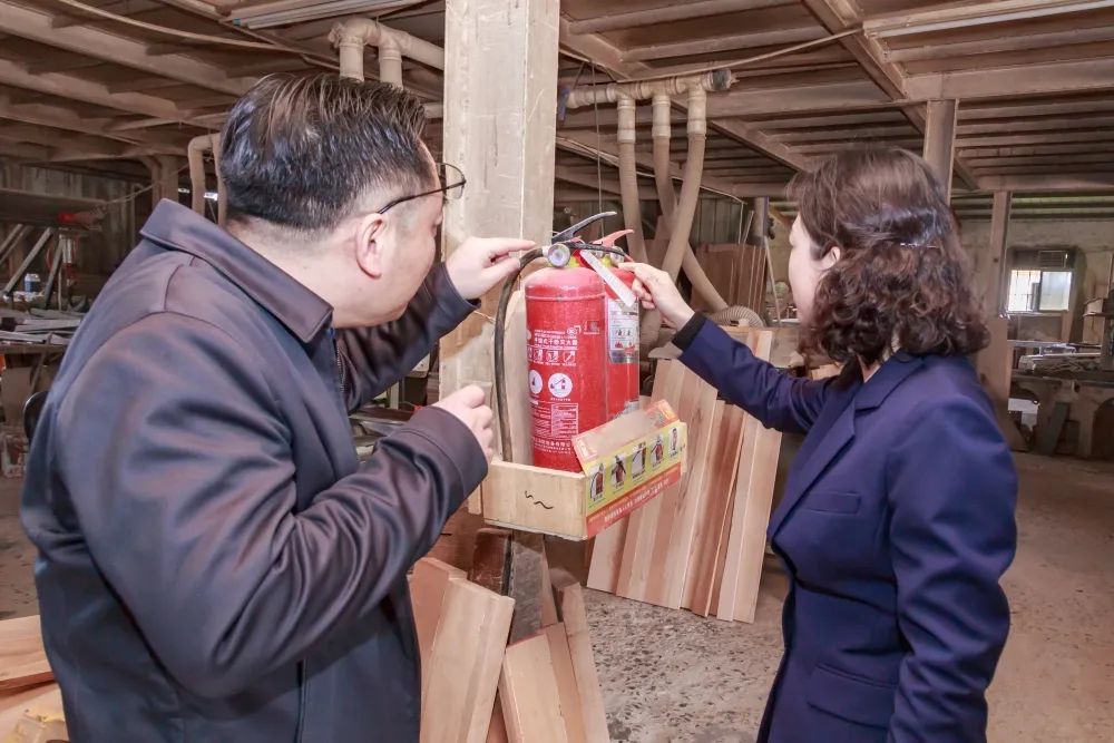 盐都区周昉开展"五一"节前安全生产检查工作_企业_粉尘_责任