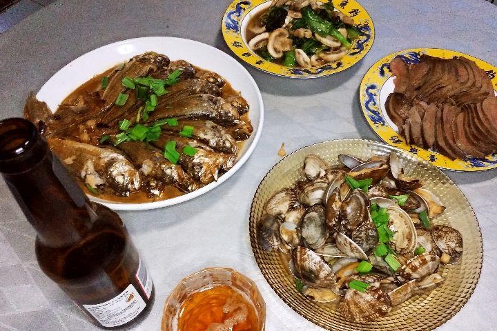 夏天喝啤酒,这5款国产"大绿棒子",能喝3瓶以上的都是好酒量_乌苏_凯龙