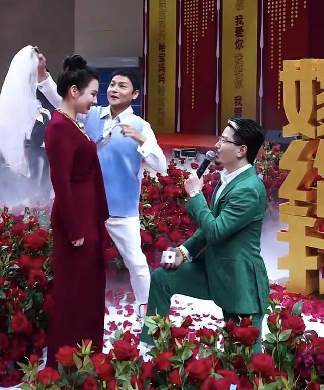 51岁陈志朋被围观!