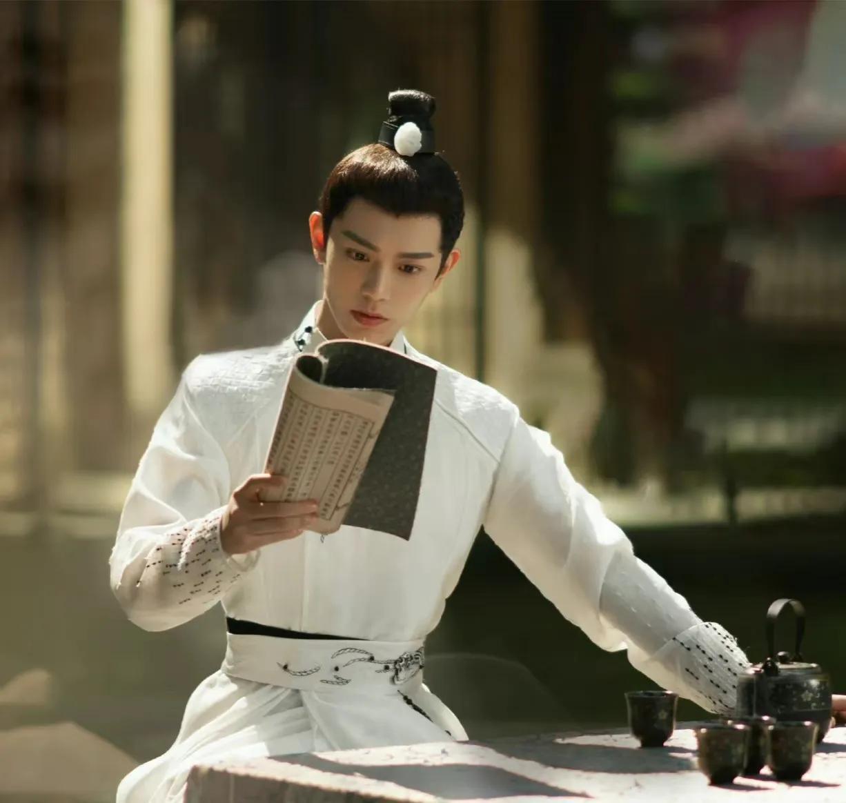 你心目中的古装男神是谁?_丁禹兮_里人_作品