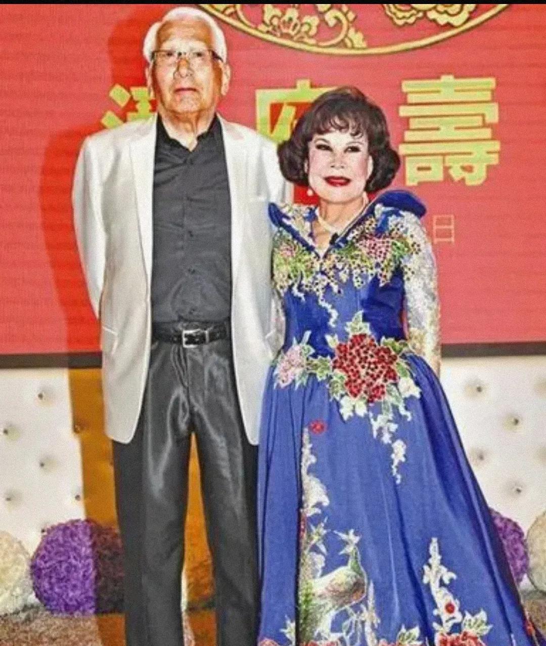 杨丽菁的老公是谁图片