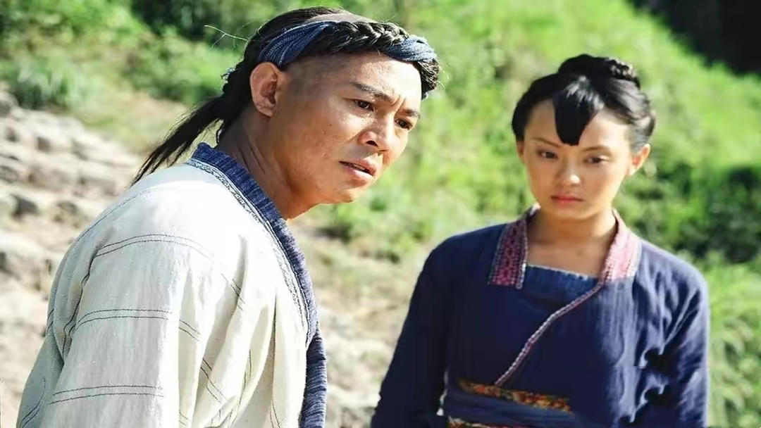 15岁当兵,与李连杰演《霍元甲》的孙俪,用一招制服吓唬她的男人_邓超