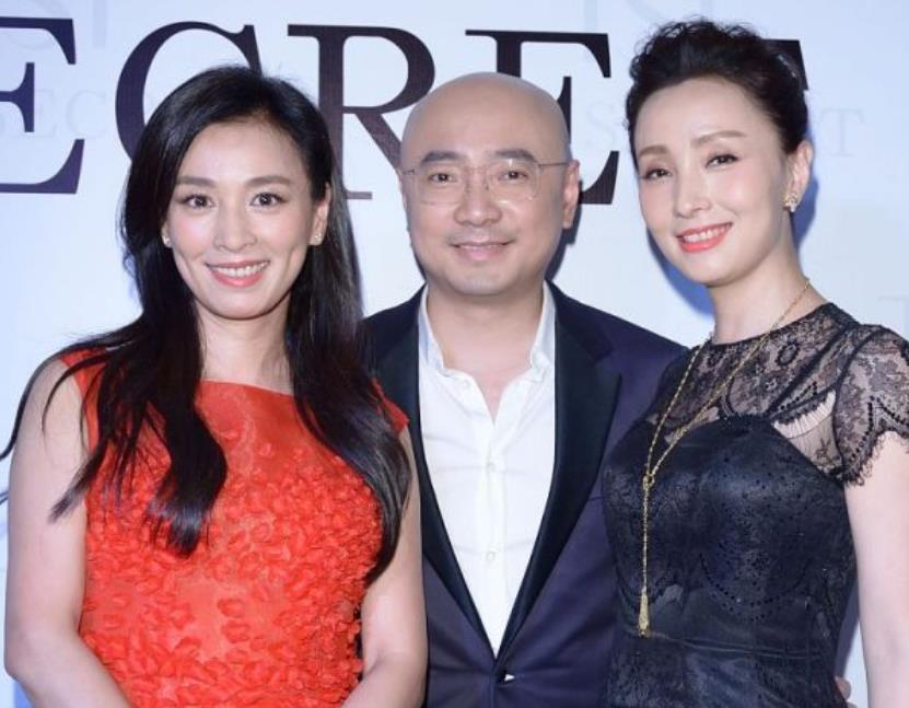 徐峥一家三口看电影,14岁女儿身材圆润比妈高,《坡囧》已开拍_陶虹高