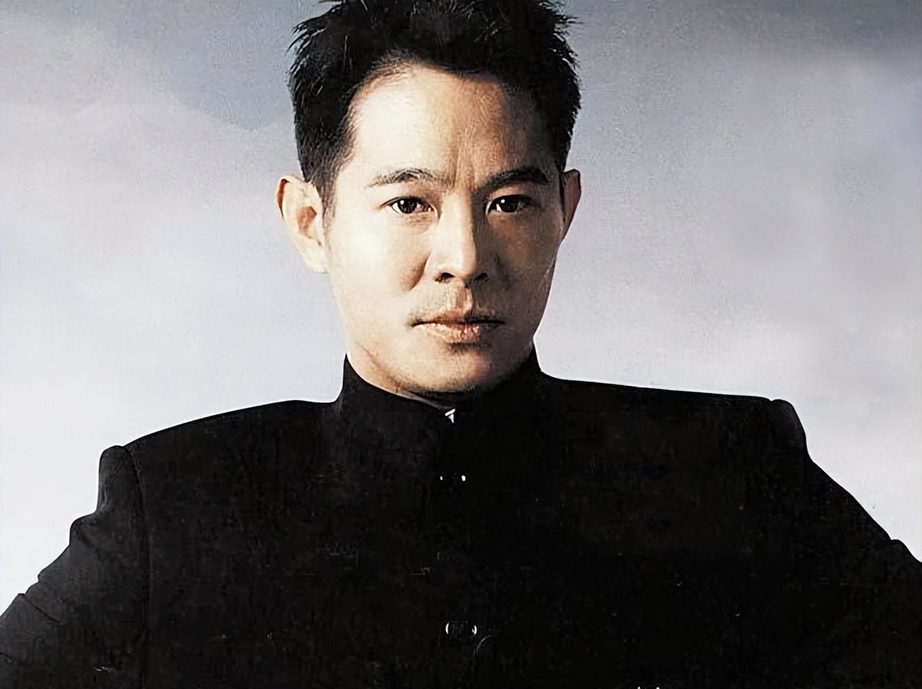 大学生问李连杰,你为了利智分手自己的女子儿女,你不觉得很渣吗