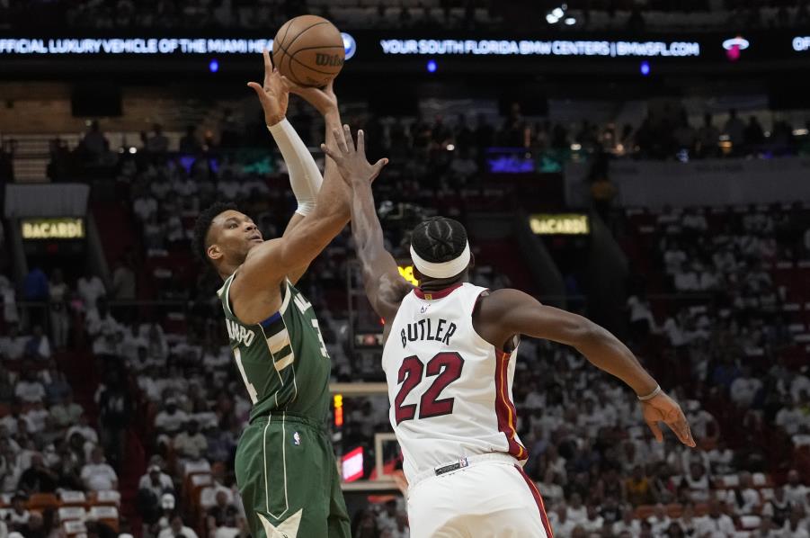 76人刷新球队赛季得分纪录|七人同日创纪录，勒布朗詹姆斯近10年来最差一月