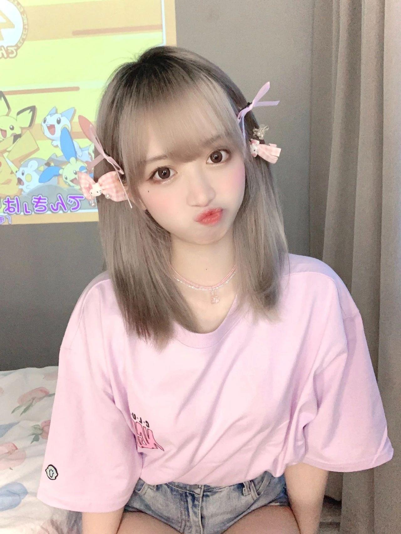 可爱颜值的小姐姐-yami_时尚_主页_信息