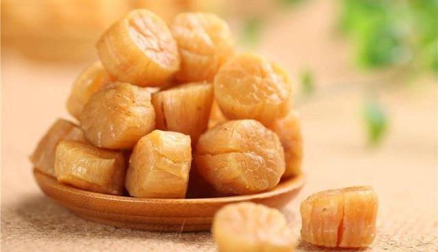 元贝是用贝类中的扇贝,江瑶贝和明贝,经煮熟将其