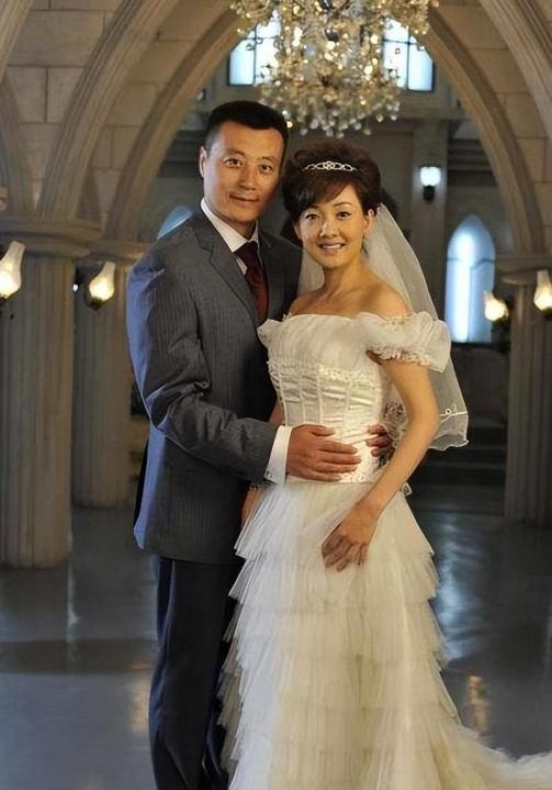 牛莉:我这辈子最正确的决定,就是为普通丈夫生了三个孩子_父母_时候