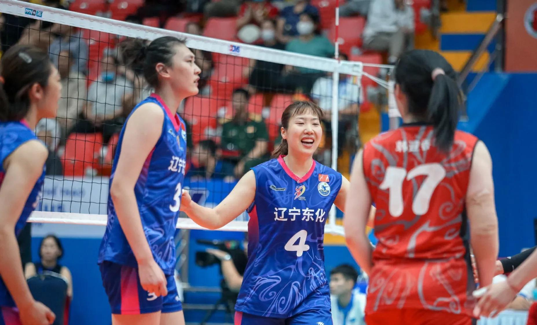 辽宁女排3-0横扫中国香港女排,丁霞接班人很牛_孙海平_球员_比分