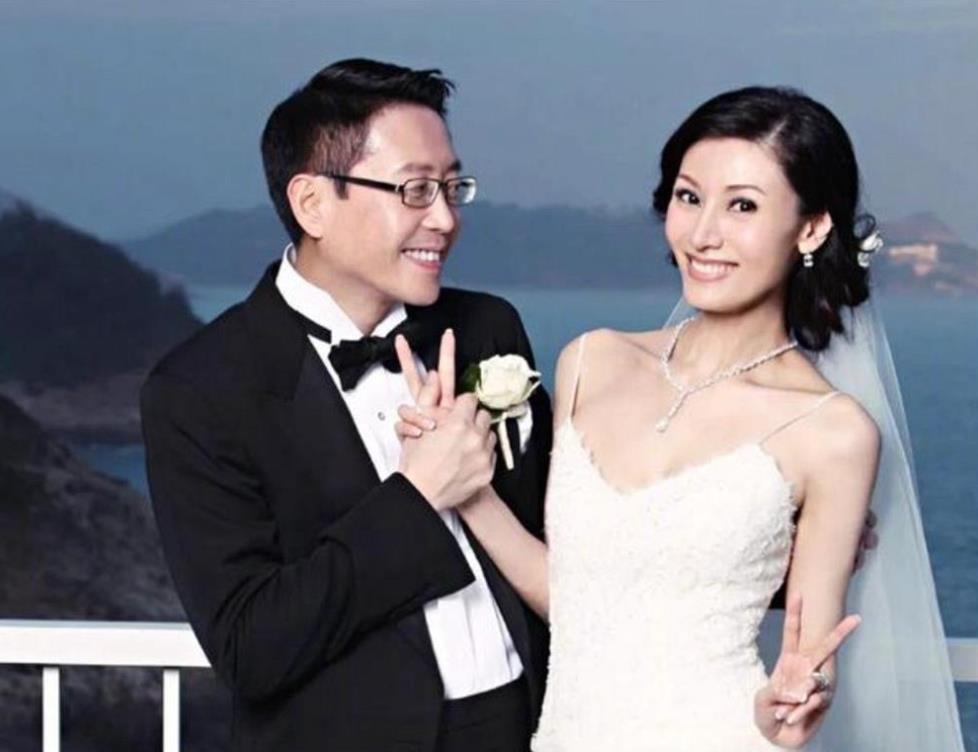 "不老女神"李嘉欣:几经波折终嫁百亿富豪,却为5000万片酬复出_刘銮雄
