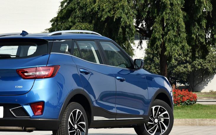 为上班族打造的众泰t300,比哈弗h6舒适,油耗5.8l,4.