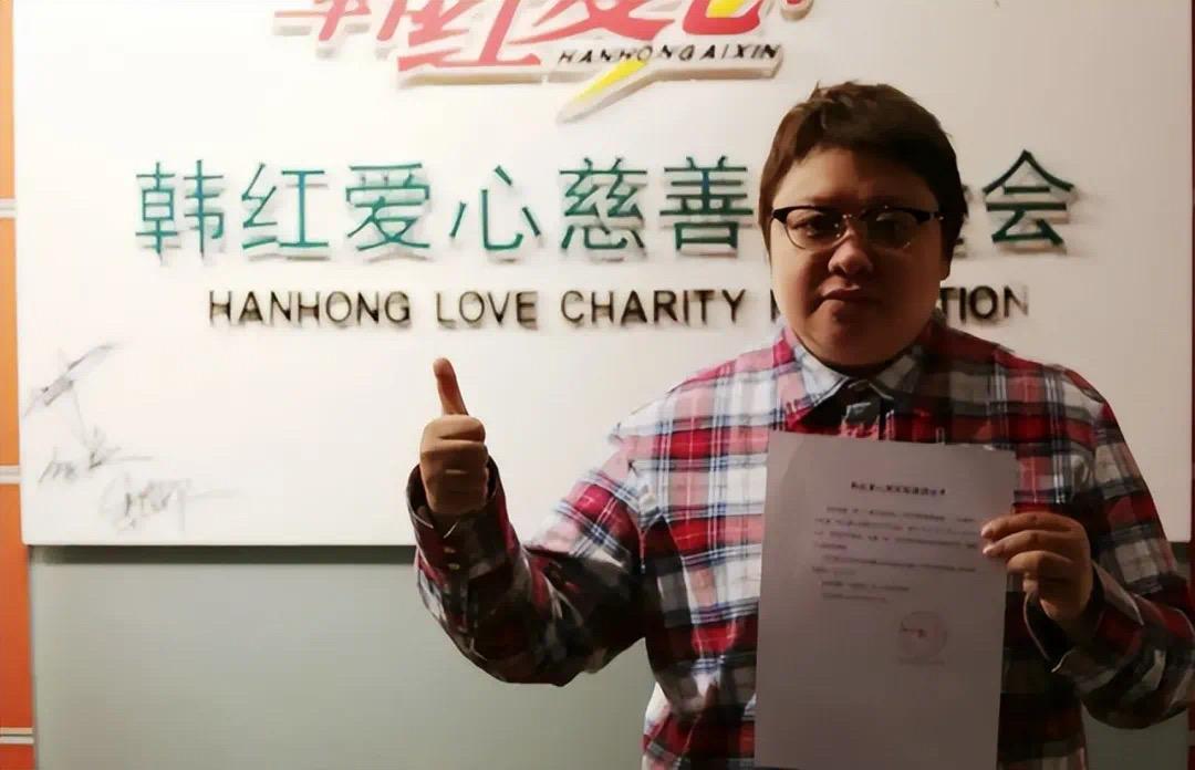 这一次,轮到51岁韩红"翻车"了,她的行为,观众越来越不懂!