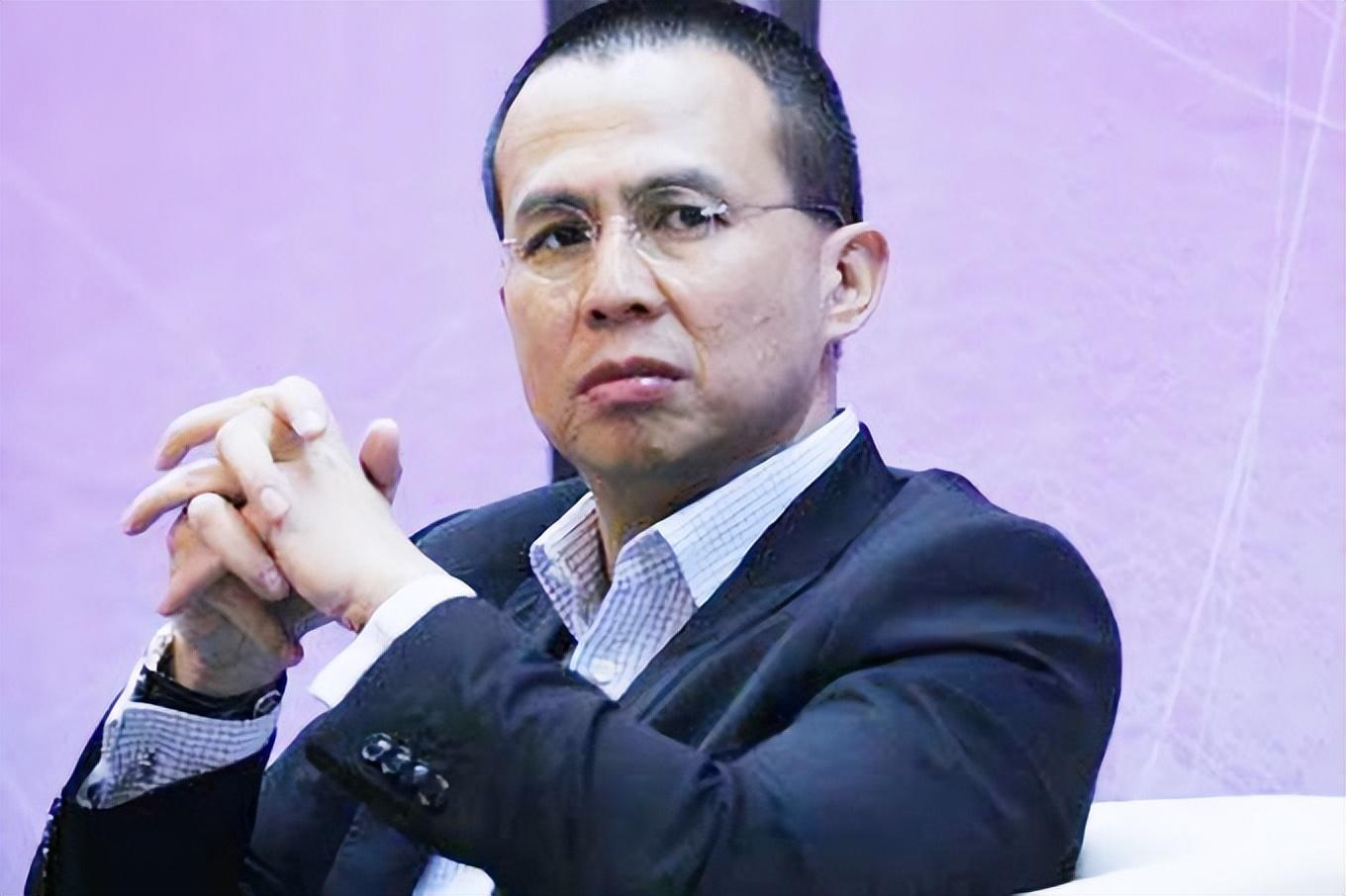 56岁李泽楷罕露面,与力捧艺人切蛋糕笑开怀,跟郭嘉文很久没互动_陆