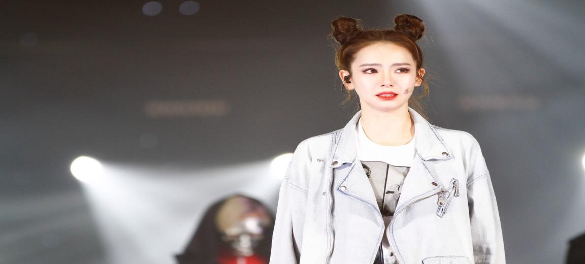 新四小花旦,戚薇,成名的发展史_表演_理想_作品